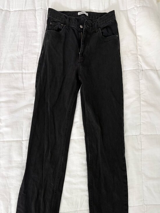 Denim - women's black pull & bear jeans